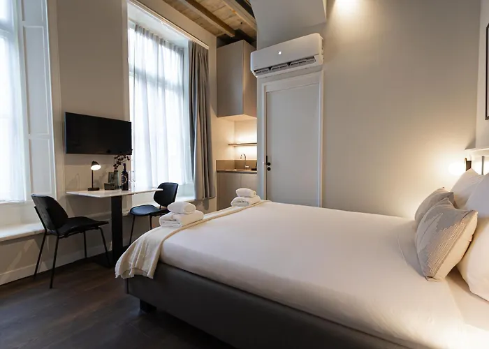 Boutique The Grand *